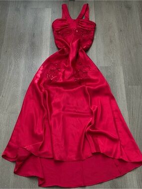 Masquerade Red Satin Embroidered Maxi Dress Y2K Fairy Prom Formal Dress Size 3/4